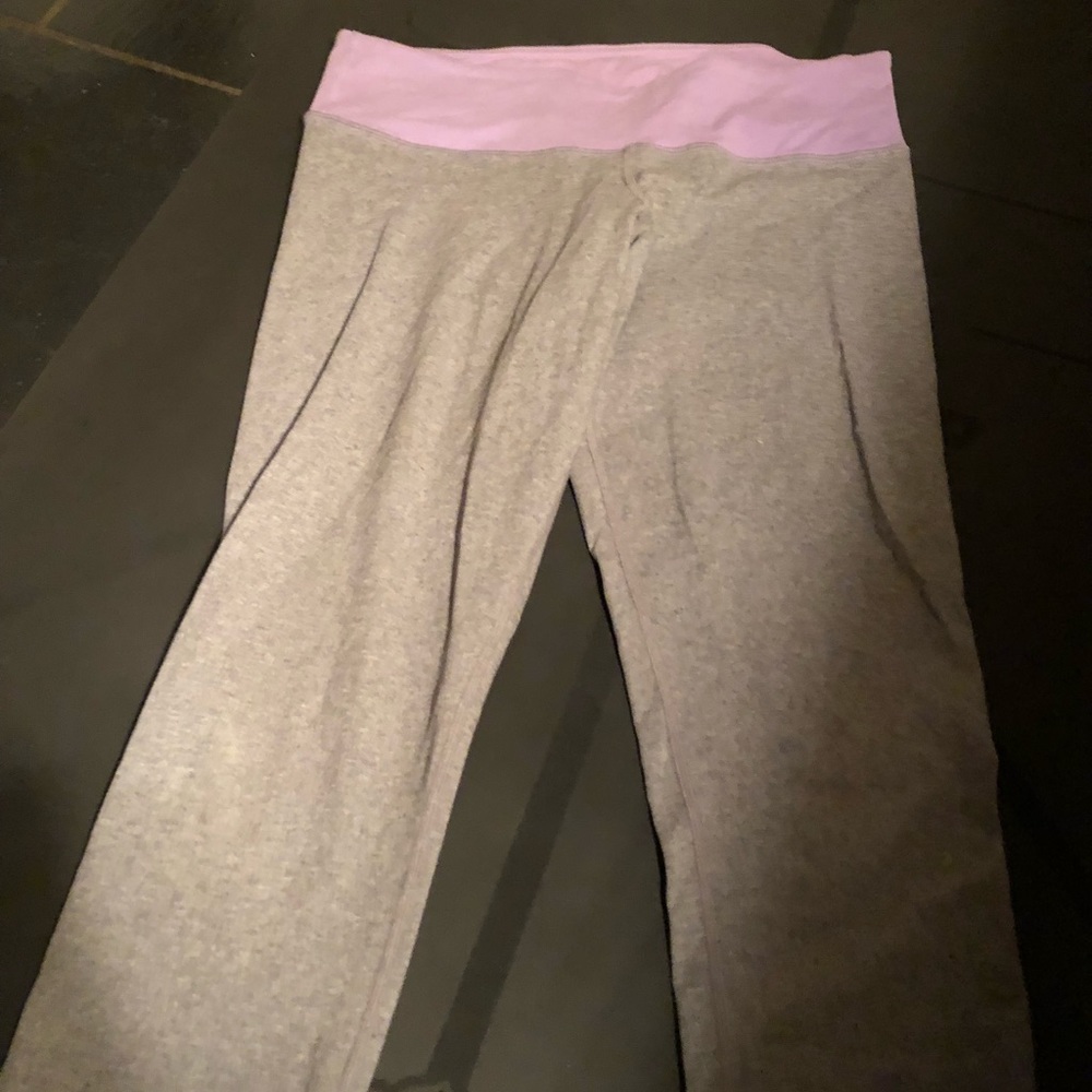 Grey/purple Lululemon groove crop